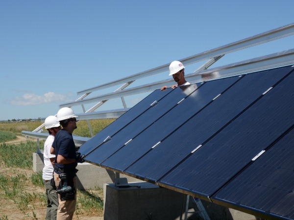 Installing the solar modules
